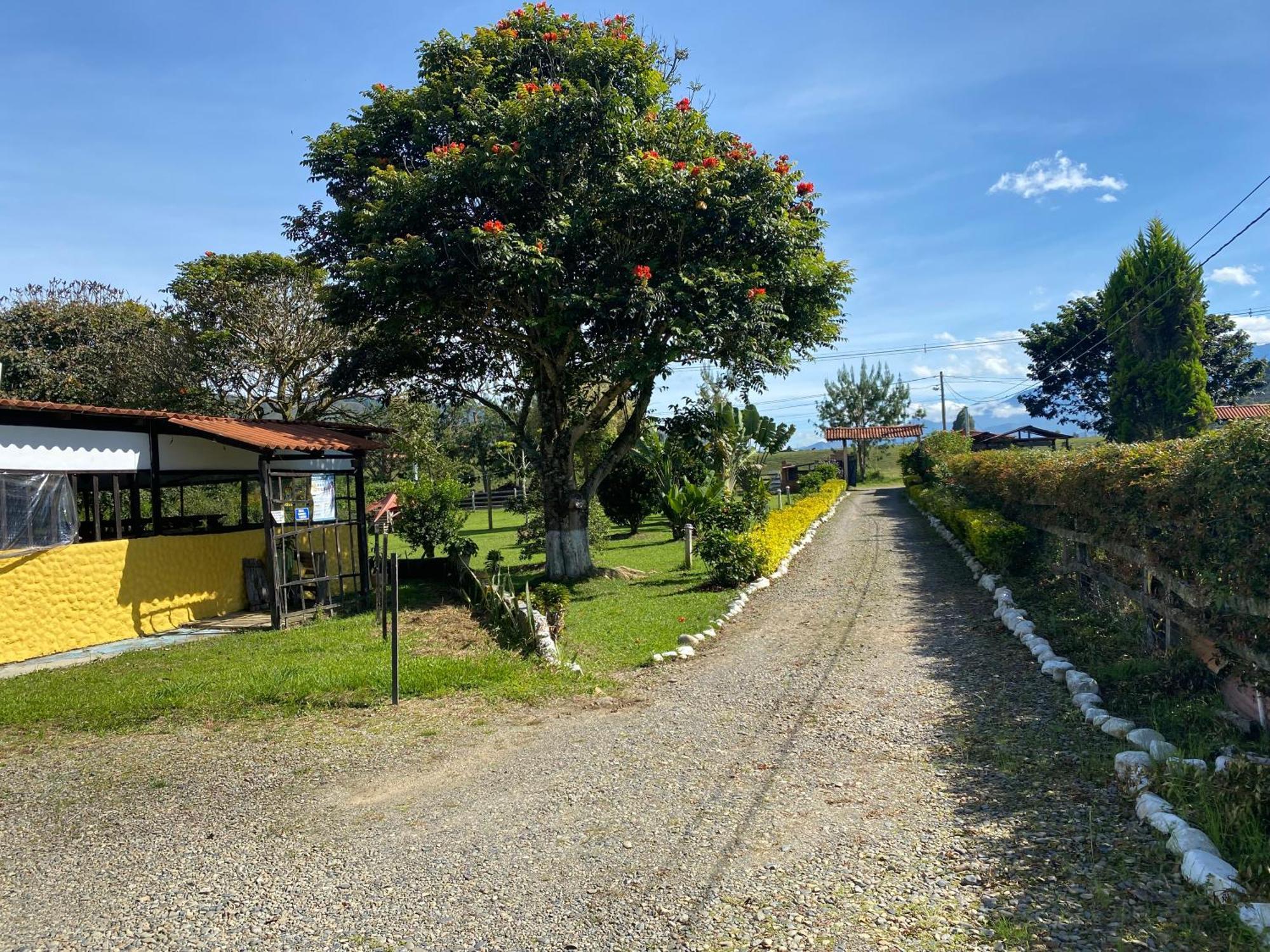 Finca Hotel Paraiso Urrao Bagian luar foto