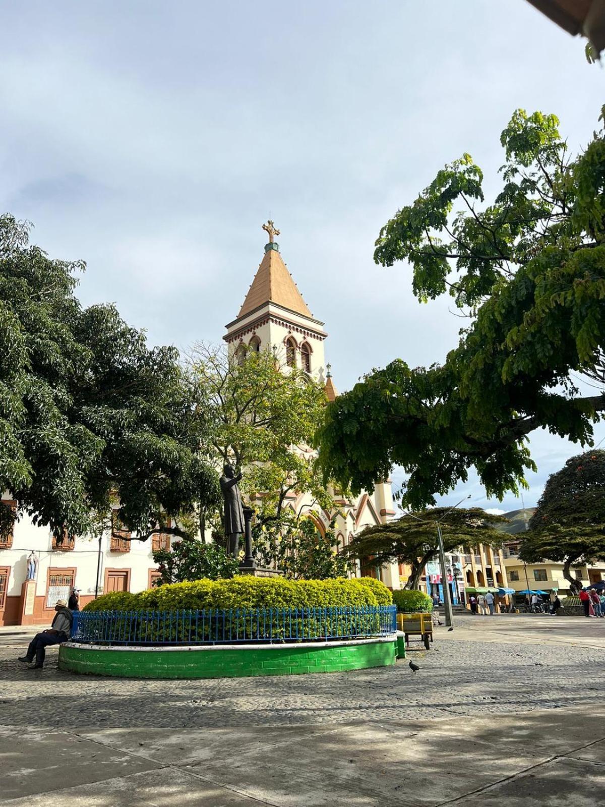 Finca Hotel Paraiso Urrao Bagian luar foto